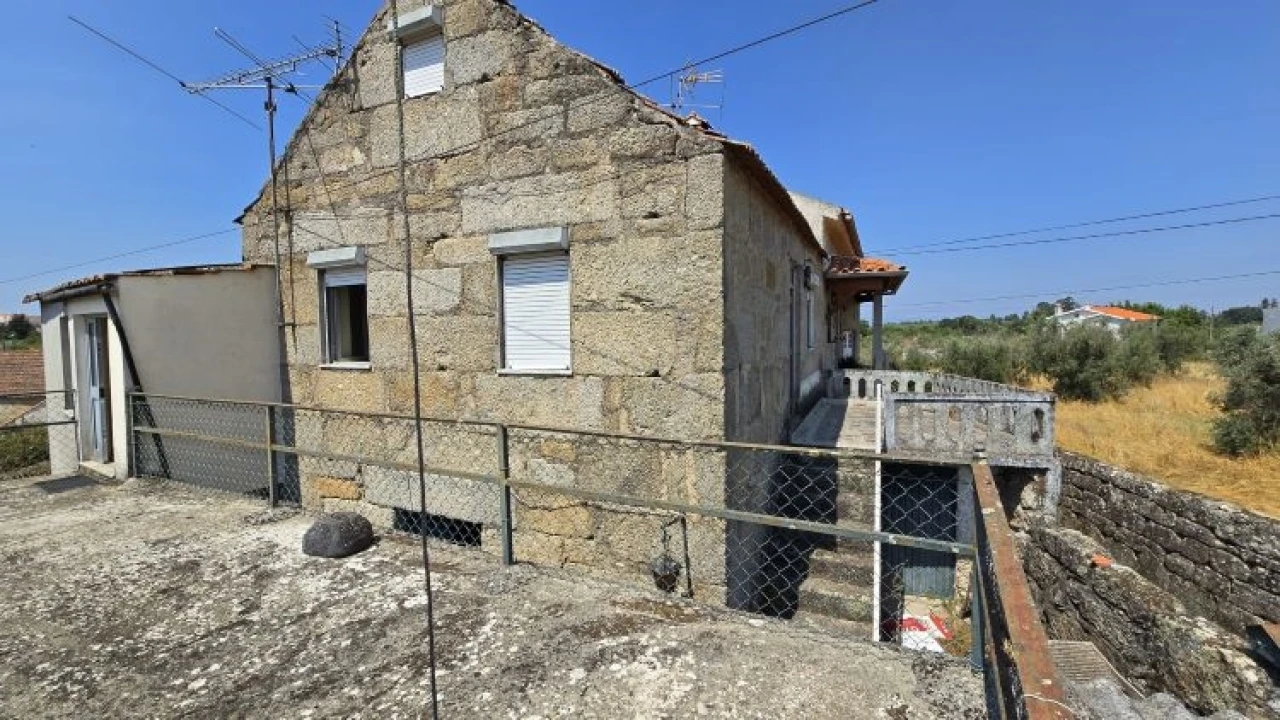 Moradia T3 para Venda em Travanca de Lagos Foto 32