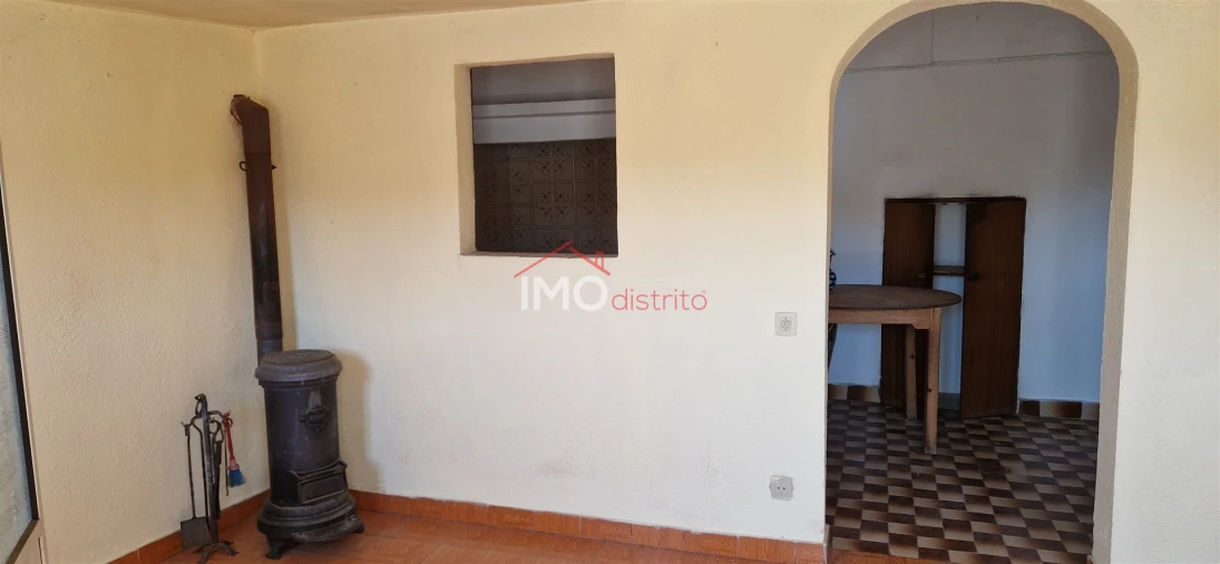 Moradia T3 para Venda em Santiago Maior Foto 19