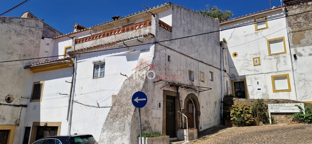 Moradia T3 para Venda em Santiago Maior Foto 2