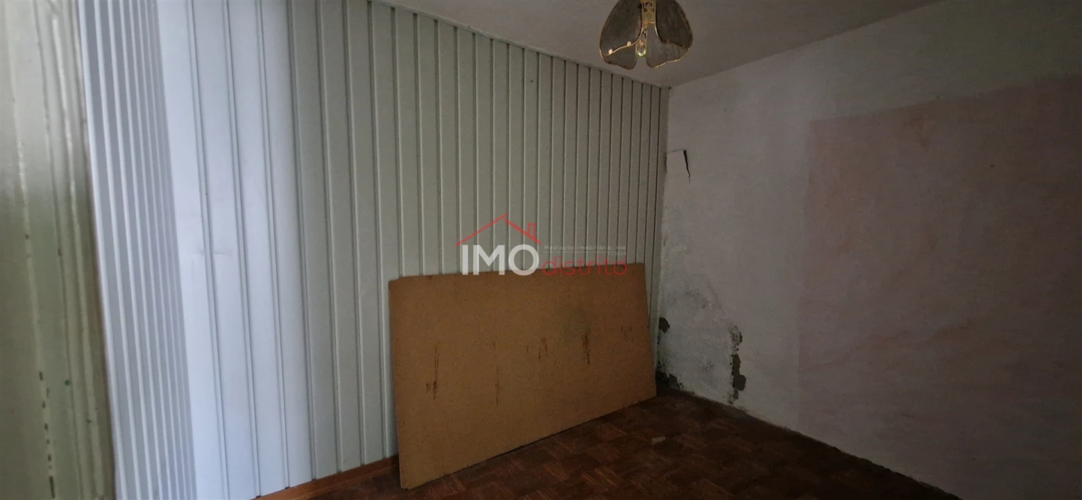 Moradia T3 para Venda em Santiago Maior Foto 14