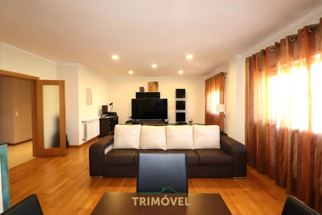 Apartamento T3 para Venda em São João da Madeira Foto 4