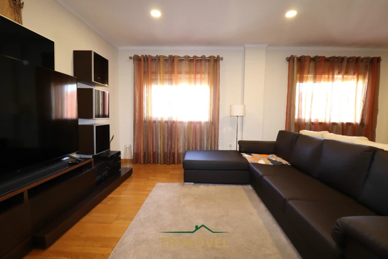 Apartamento T3 para Venda em São João da Madeira Foto 5