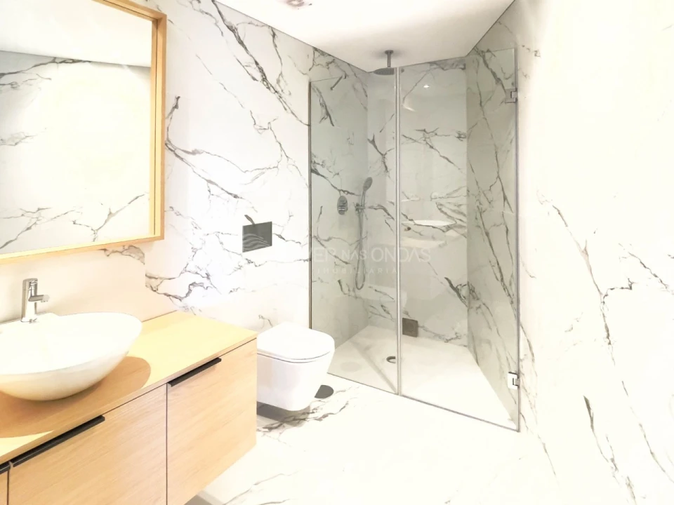 Apartamento T4 para Venda em Fermentões Foto 14