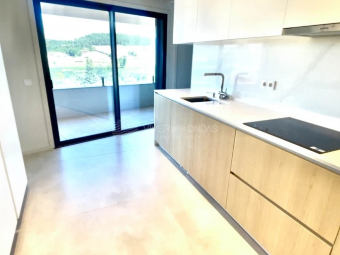 Apartamento T4 para Venda em Fermentões Foto 4