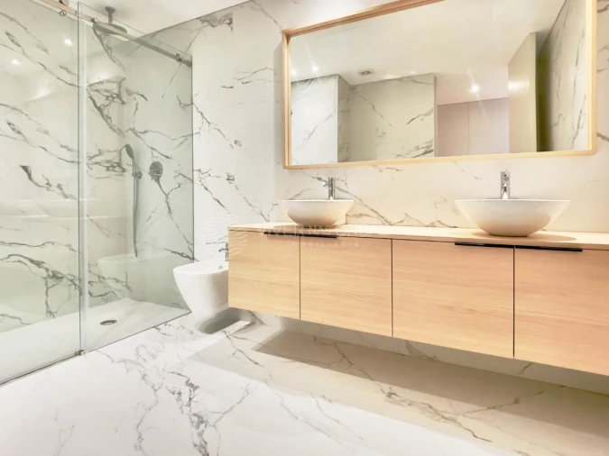 Apartamento T4 para Venda em Fermentões Foto 17