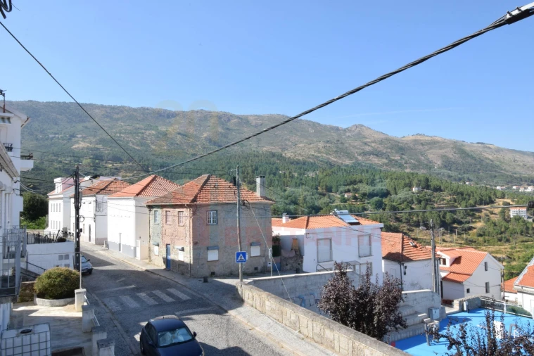 Moradia T6 para Venda em Covilhã e Canhoso Foto 4