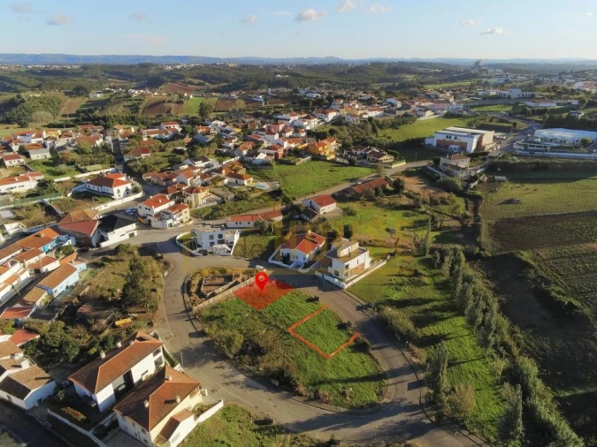 Terreno para Venda em Miragaia e Marteleira Foto 1