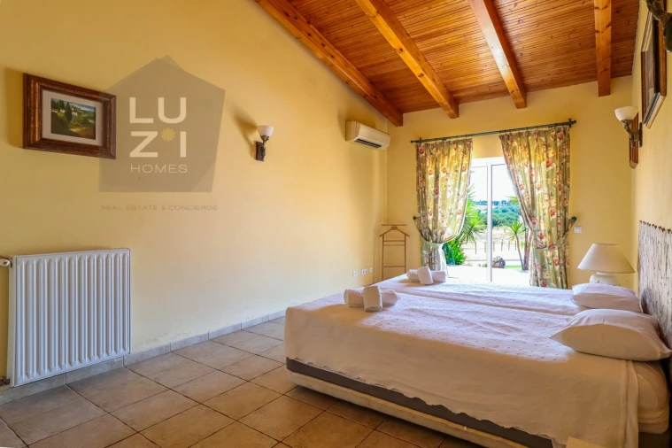 Quinta T10 para Venda em Odiaxere Foto 36