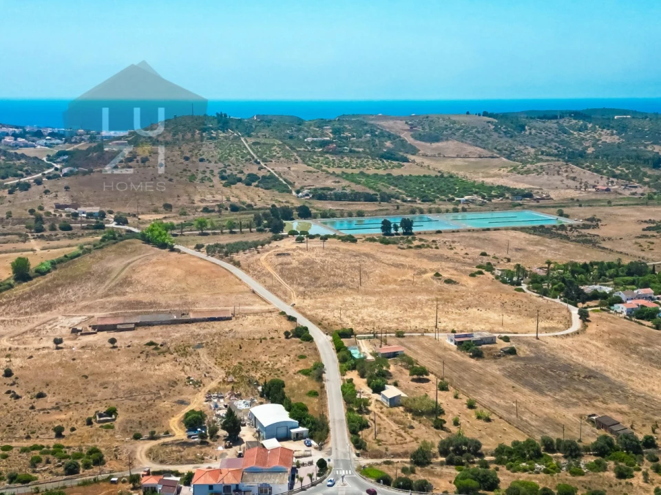 Terreno para Venda em Budens Foto 1