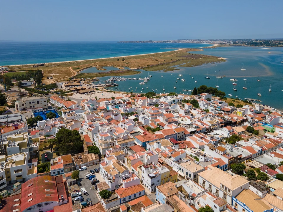 Terreno para Venda em Alvor Foto 10