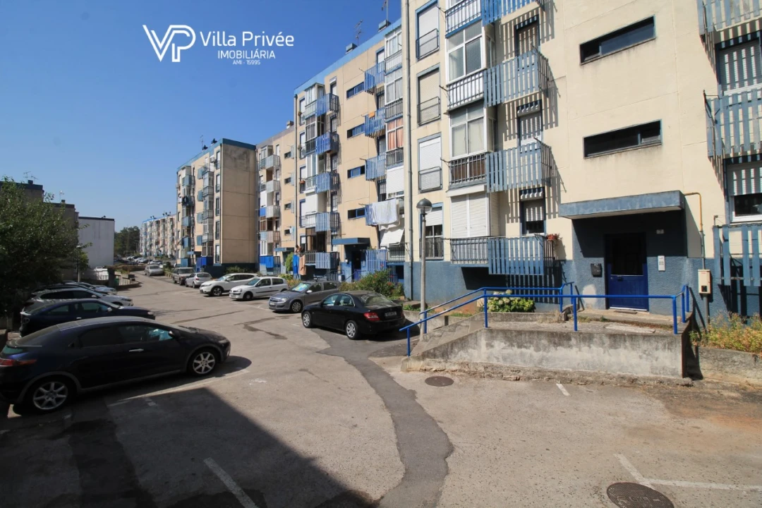 Apartamento T2 para Venda em Santo António dos Cavaleiros e Frielas Foto 24