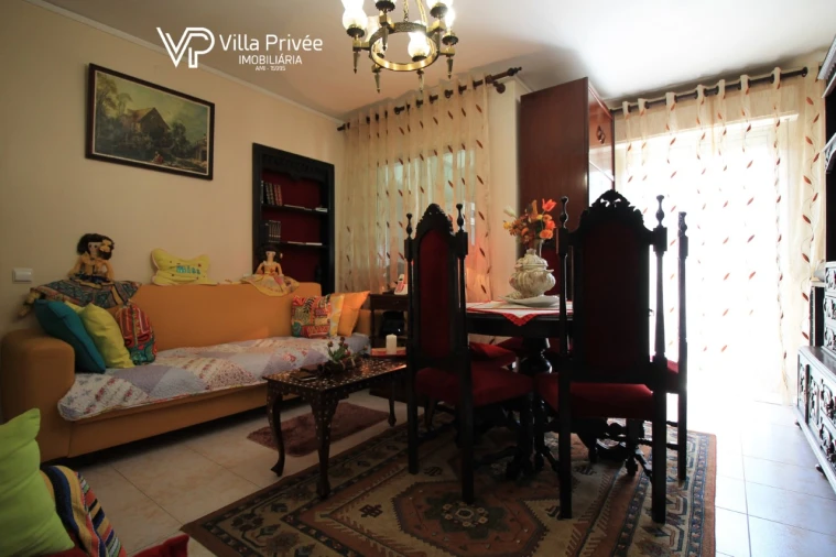 Apartamento T2 para Venda em Santo António dos Cavaleiros e Frielas Foto 11