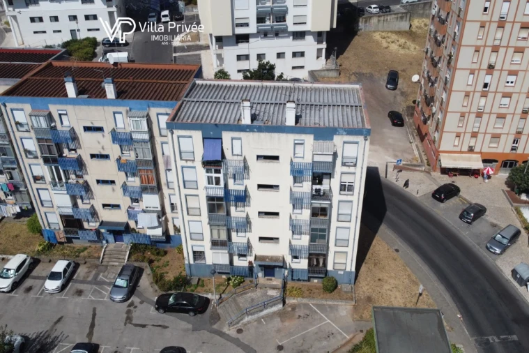 Apartamento T2 para Venda em Santo António dos Cavaleiros e Frielas Foto 27