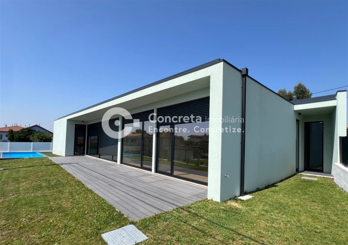 Moradia T3 para Venda em Nine Foto 2