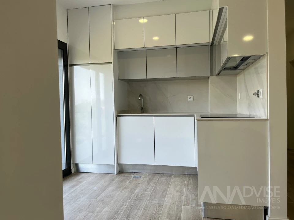 Apartamento T1 para Venda em Viseu Foto 3