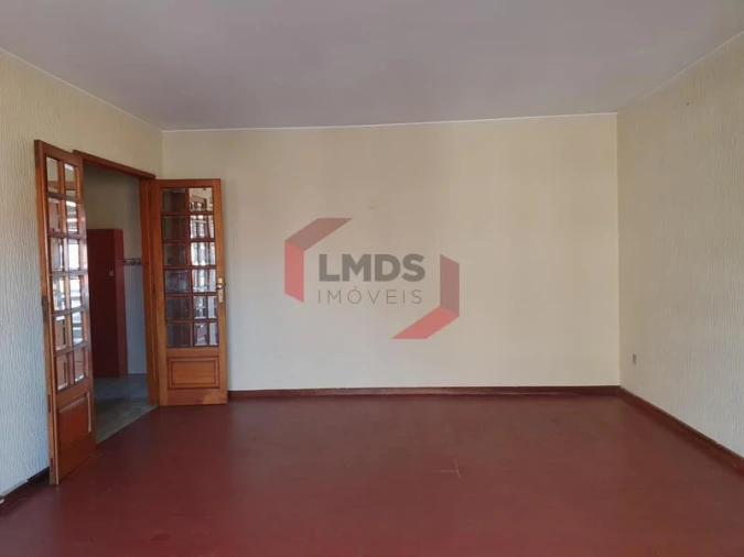 Apartamento T3 para Venda em Oliveira do Douro Foto 4