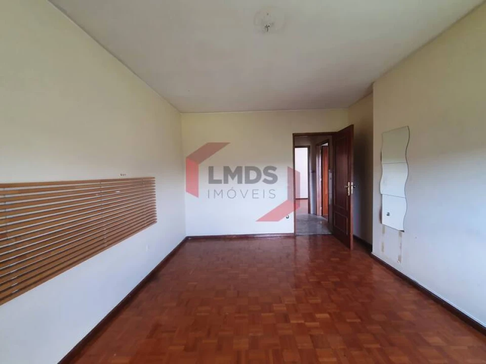 Apartamento T3 para Venda em Oliveira do Douro Foto 10