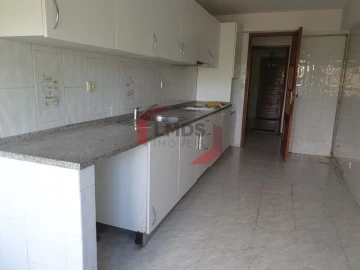 Apartamento T3 para Venda em Santa Marinha e São Pedro da Afurada