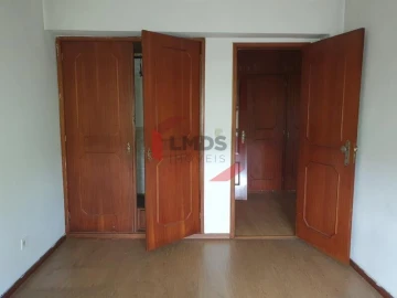 Apartamento T3 para Venda em Santa Marinha e São Pedro da Afurada