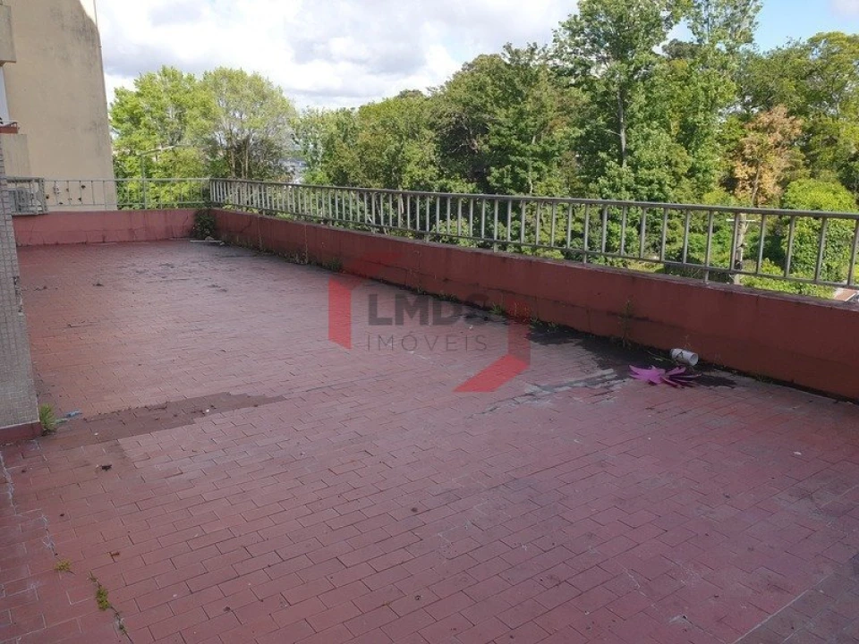 Apartamento T3 para Venda em Santa Marinha e São Pedro da Afurada Foto 2