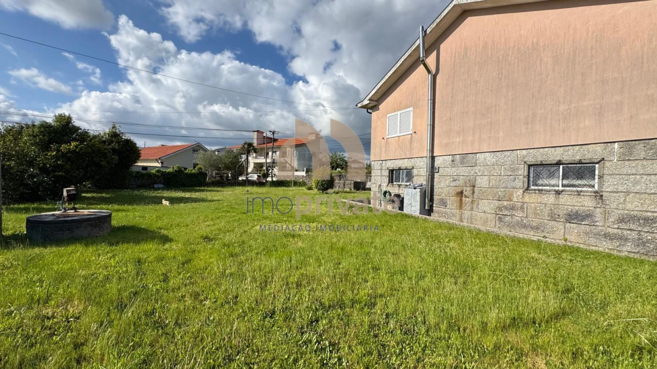 Moradia T4 para Venda em Lustosa e Barrosas (Santo Estêvão) Foto 6