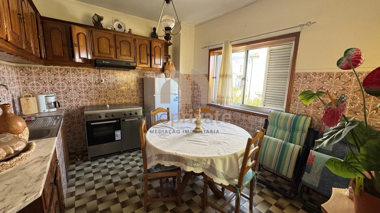 Moradia T4 para Venda em Lustosa e Barrosas (Santo Estêvão) Foto 17