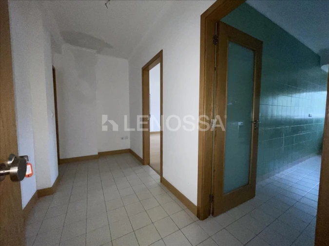 Apartamento T3 para Venda em Santa Maria da Feira, Travanca, Sanfins e Espargo Foto 7