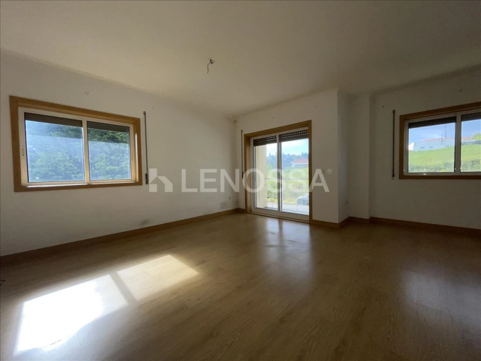 Apartamento T3 para Venda em Santa Maria da Feira, Travanca, Sanfins e Espargo Foto 5