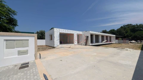 Moradia T3 para Venda em Ferreiros, Prozelo e Besteiros