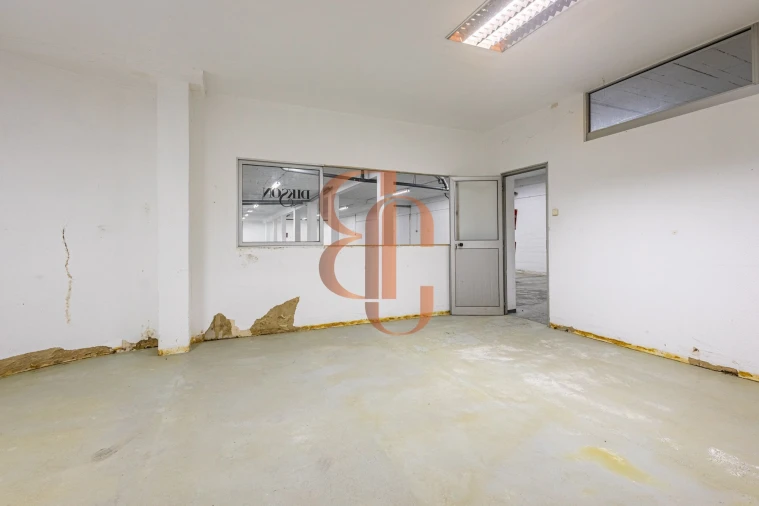 Garagem para Venda em Almeirim Foto 13