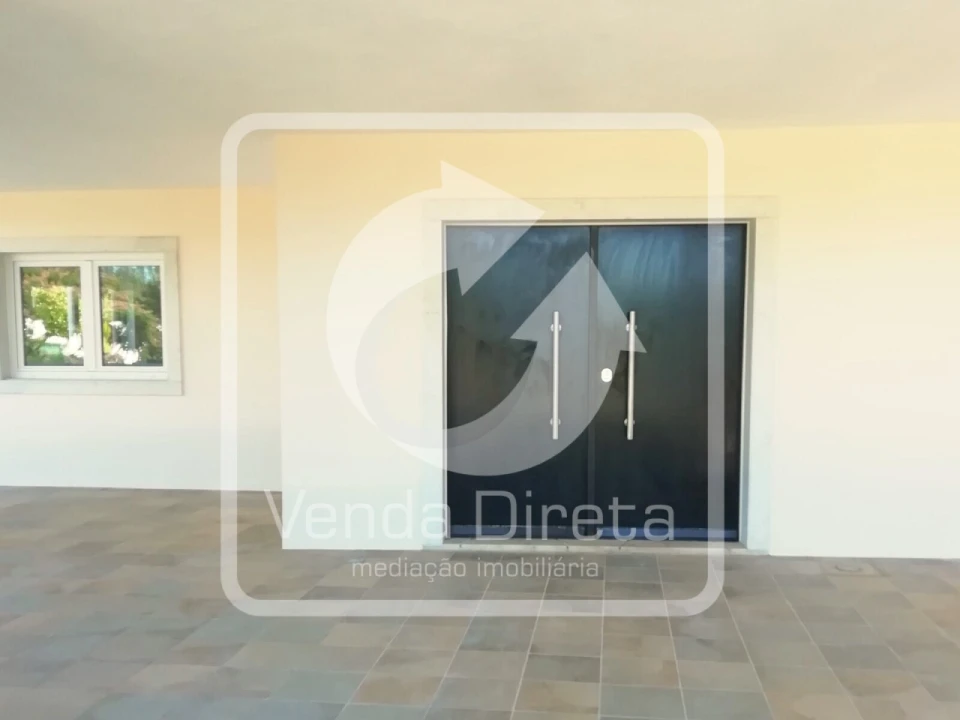 Moradia T4 para Venda em Queluz e Belas Foto 8
