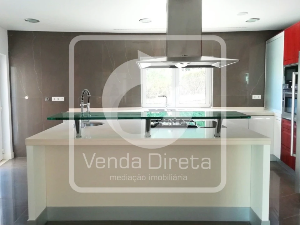 Moradia T4 para Venda em Queluz e Belas Foto 13