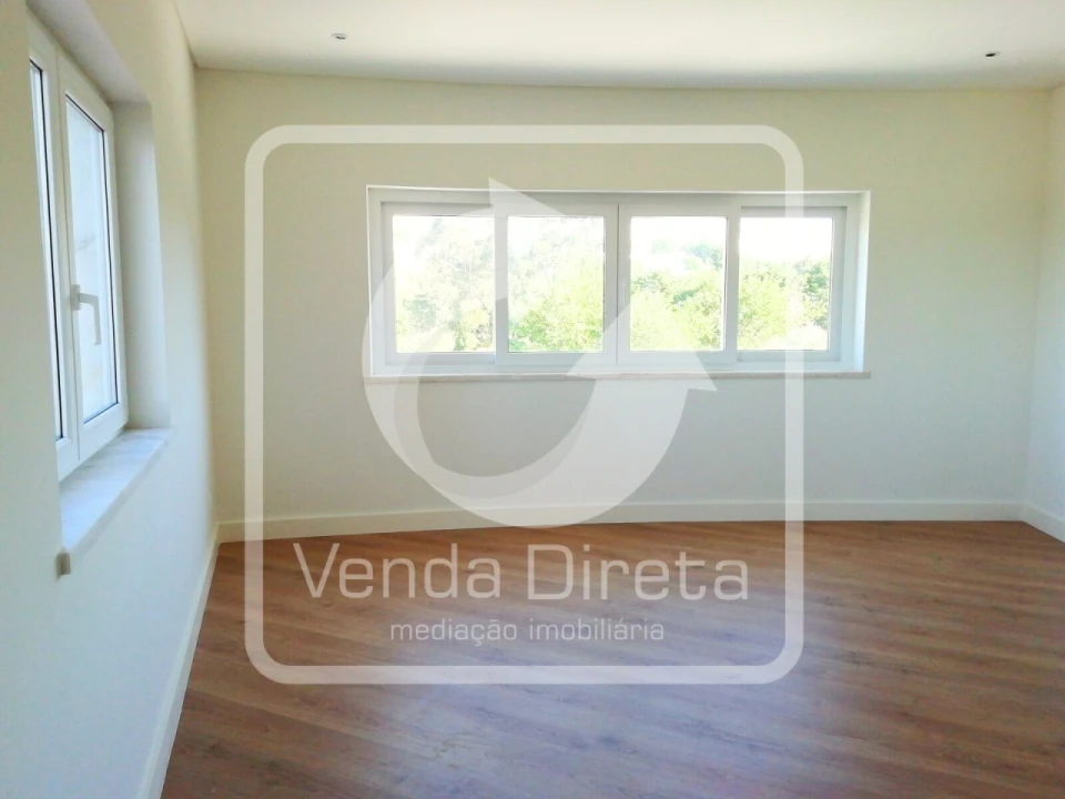 Moradia T4 para Venda em Queluz e Belas Foto 17