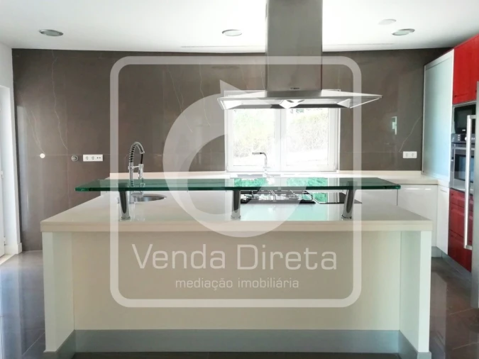 Moradia T4 para Venda em Queluz e Belas Foto 13