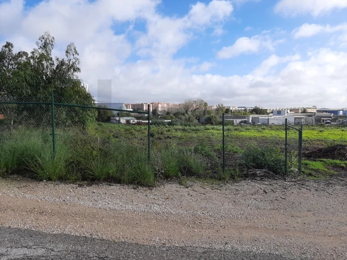 Terreno para Venda em Agualva e Mira-Sintra Foto 8