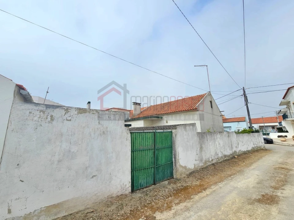 Moradia T2 para Venda em Atouguia da Baleia Foto 5