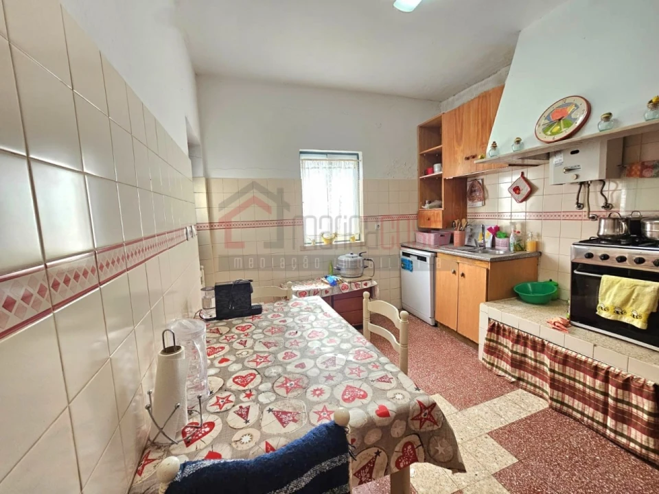 Moradia T2 para Venda em Atouguia da Baleia Foto 8