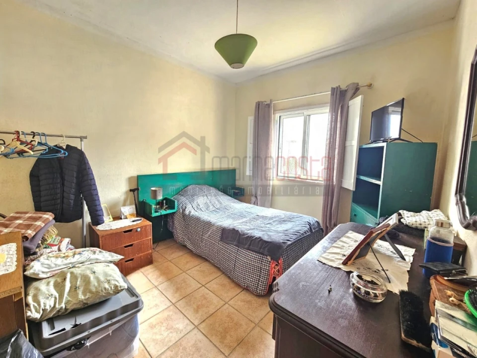 Moradia T2 para Venda em Atouguia da Baleia Foto 11