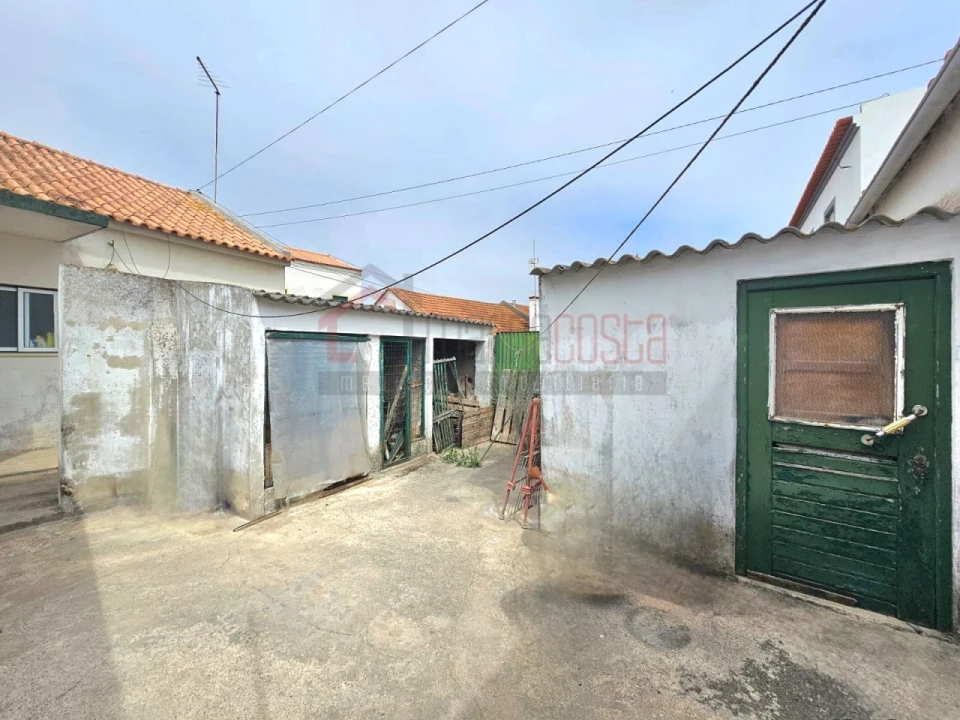 Moradia T2 para Venda em Atouguia da Baleia Foto 19