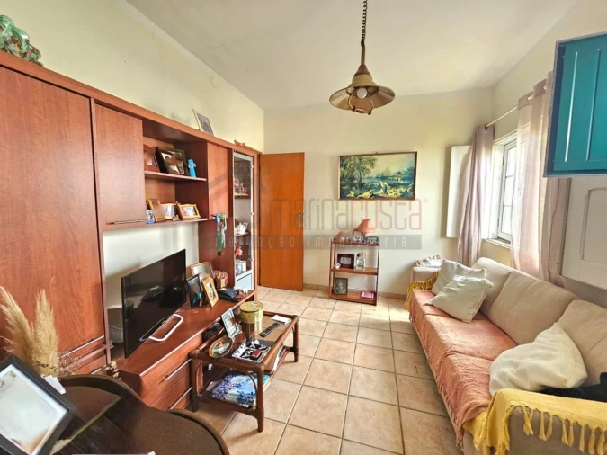 Moradia T2 para Venda em Atouguia da Baleia Foto 7