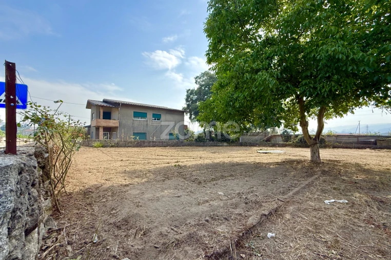 Moradia T1 para Venda em Areias, Sequeirô, Lama e Palmeira Foto 5