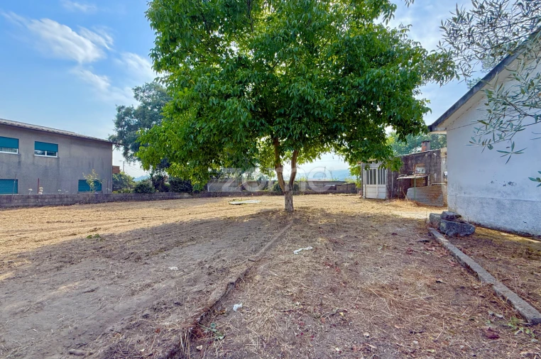 Moradia T1 para Venda em Areias, Sequeirô, Lama e Palmeira Foto 7