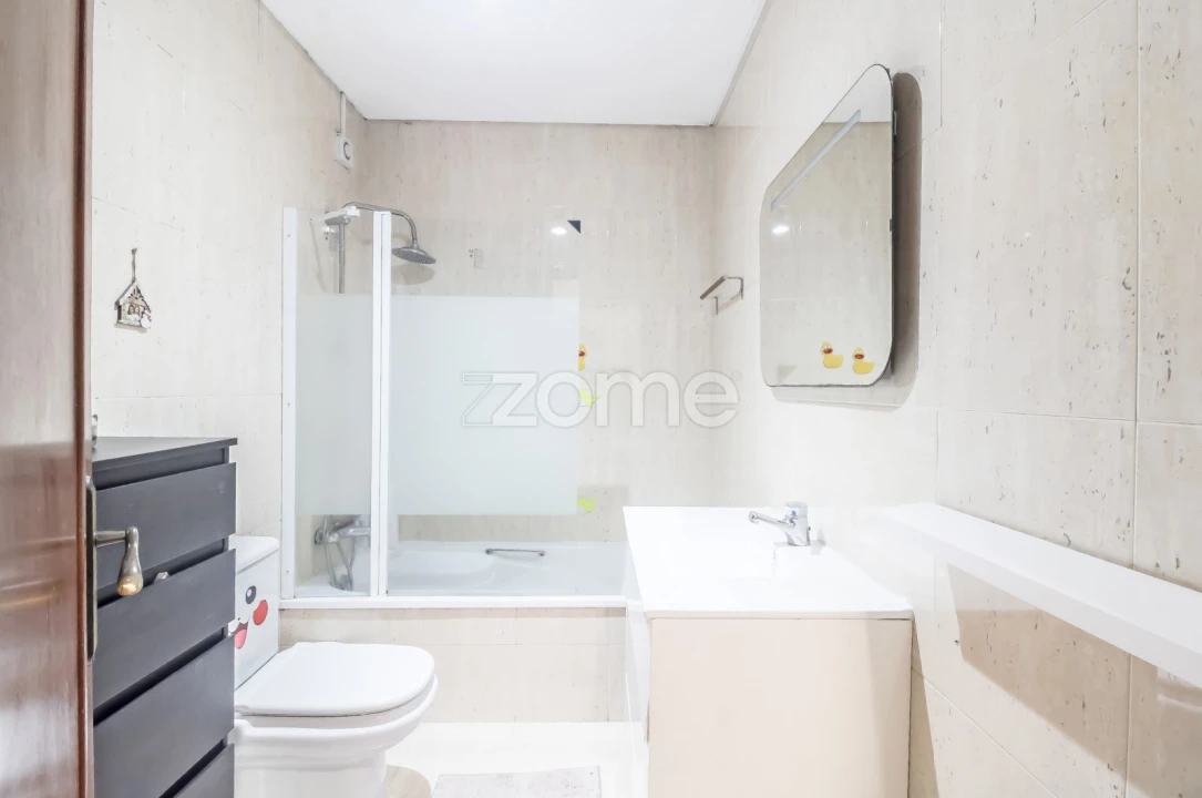 Apartamento T3 para Venda em Labruge Foto 27