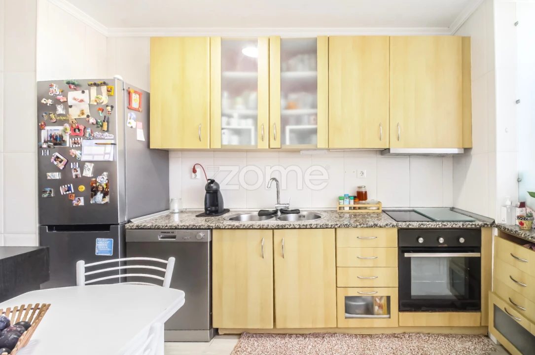 Apartamento T3 para Venda em Labruge Foto 7