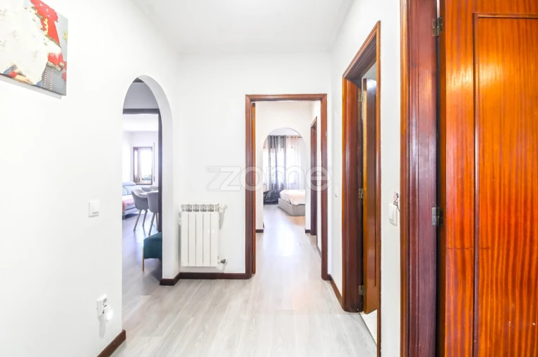 Apartamento T3 para Venda em Labruge Foto 17