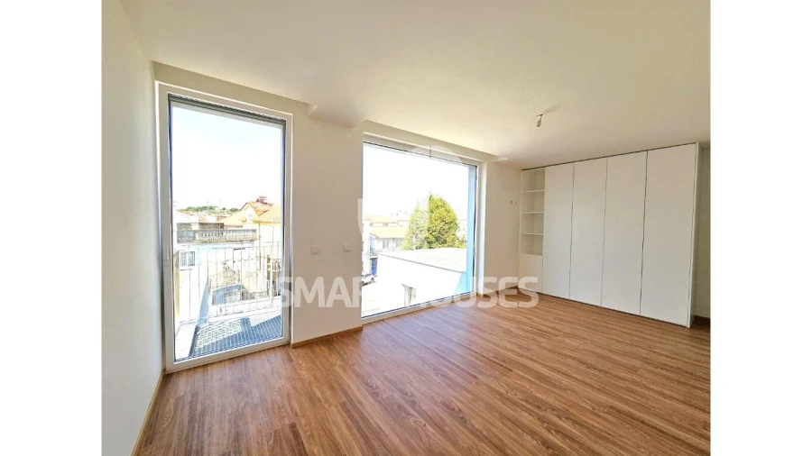 Moradia T3 para Venda em Seia, São Romão e Lapa dos Dinheiros Foto 27