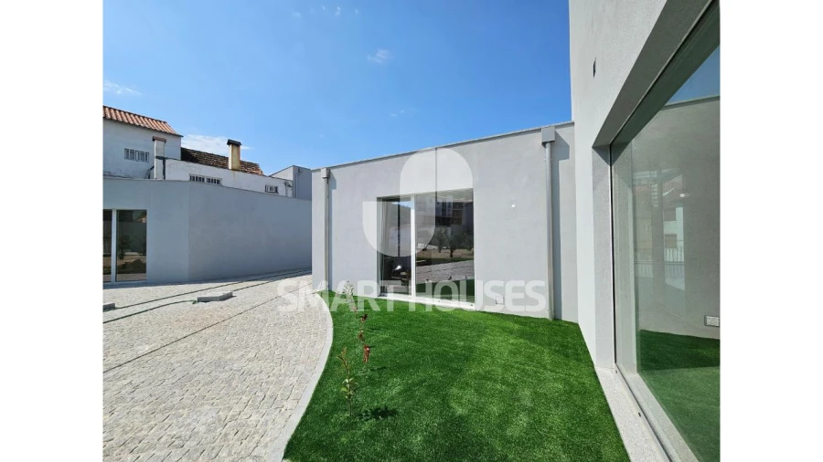 Moradia T3 para Venda em Seia, São Romão e Lapa dos Dinheiros Foto 32