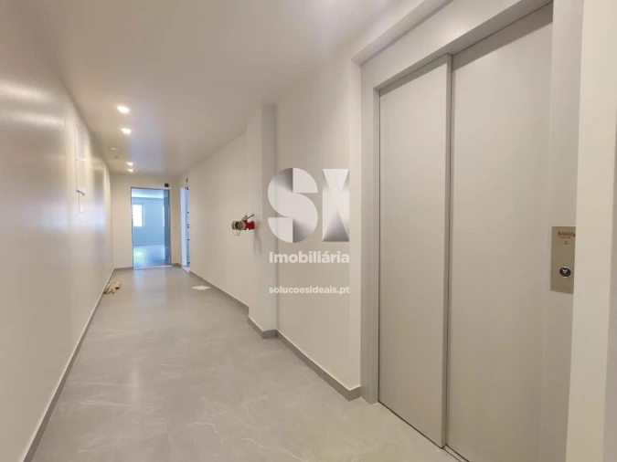 Apartamento T1 para Venda em São Vicente (Braga) Foto 13