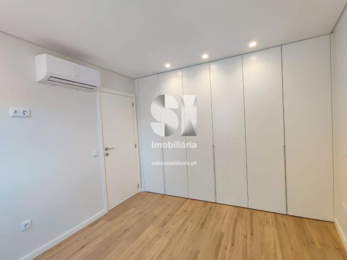 Apartamento T1 para Venda em São Vicente (Braga) Foto 8