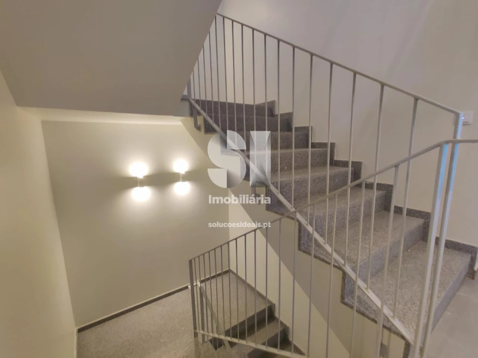 Apartamento T1 para Venda em São Vicente (Braga) Foto 11